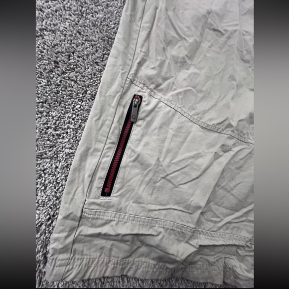 Akademiks shorts - Picture 2 of 11